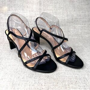 Like New Badgley Mischka Black Heels
